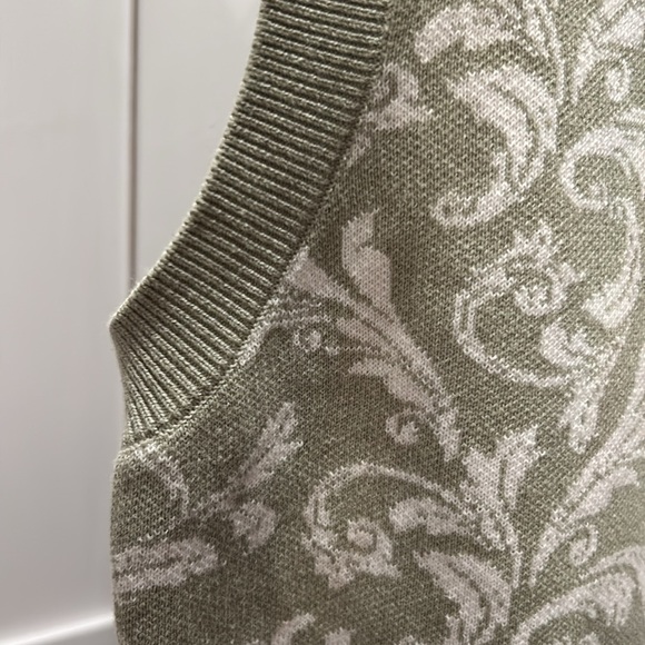 NWOT light green classic vest - Picture 3 of 4